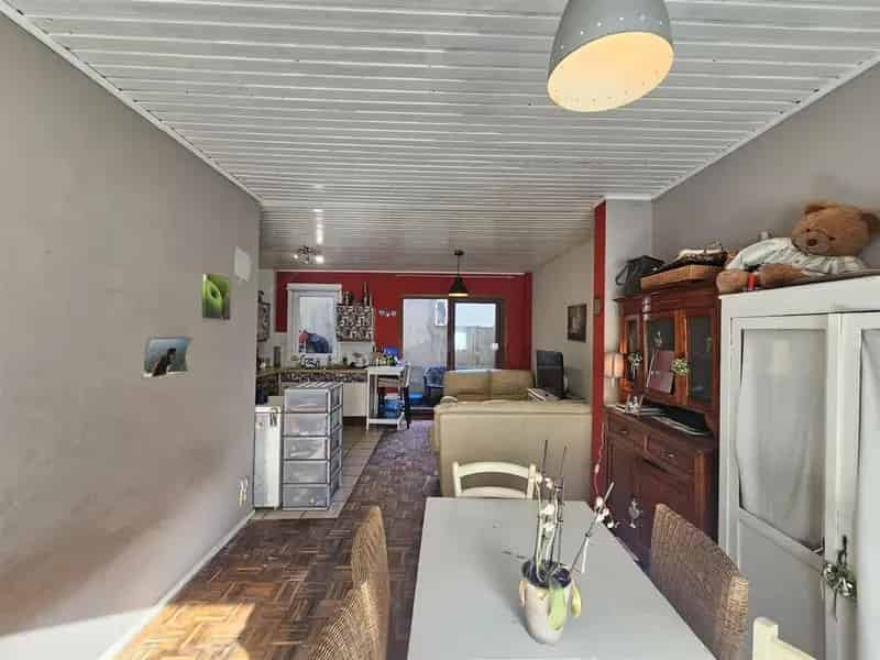 Woning met 3 slaapkamers en stadskoer