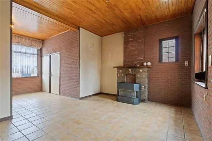 Huis Te Koop Moerbeke 3 Slaapkamers Te Renoveren