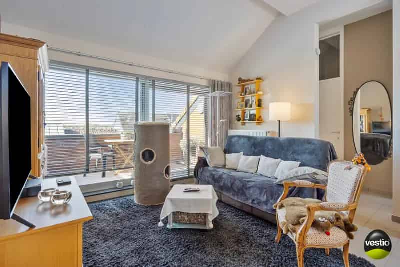 Dakappartement te huur 2 slaapkamers terras parking Heilig Hartwijk