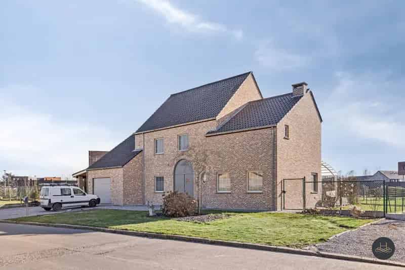 Huis te koop: Knappe 5-kamer villa met garage en tuin