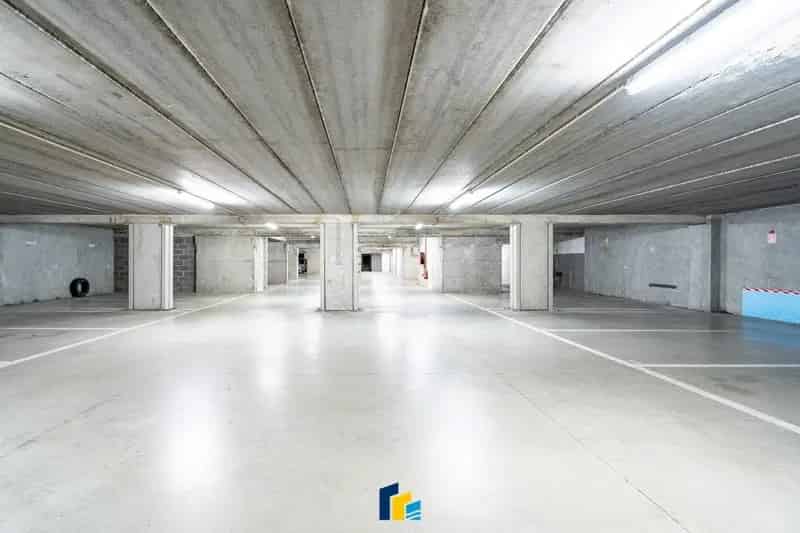 Inpandige Parkeerplaats Volledig Aanbod