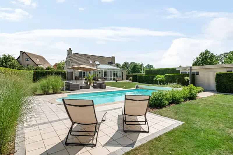 Huis te koop Bonheiden: Instapklare woning met zwembad