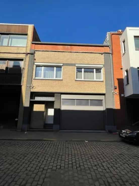 Huis Te Koop 4 slaapkamers grote garage