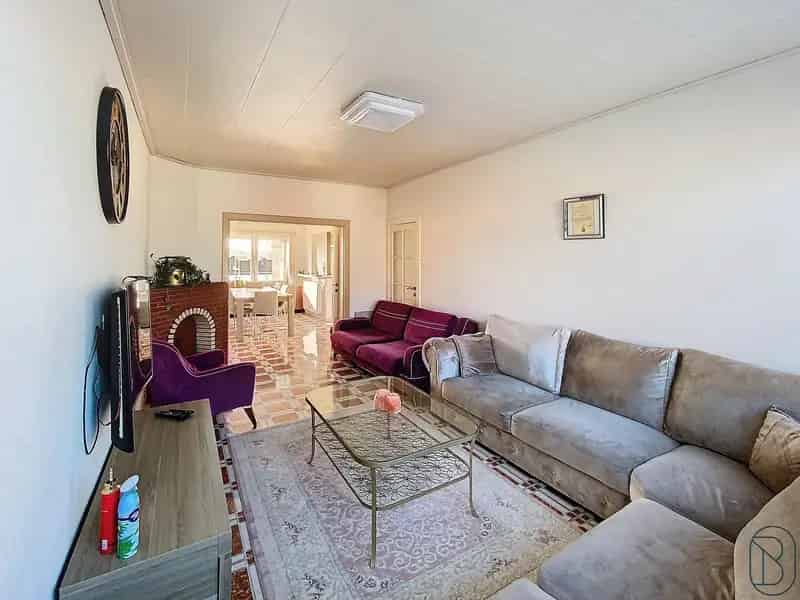 Bel-étage te koop Ronse: Zuidtuin, 3 slaapkamers, garage