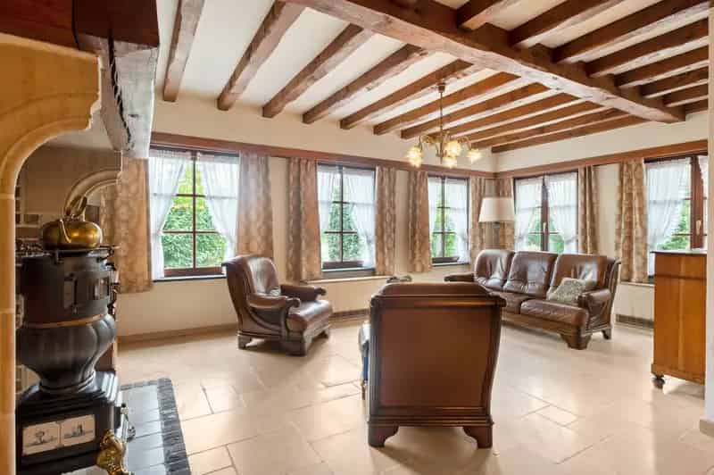 Grote Halfopen Bebouwing 2036m²