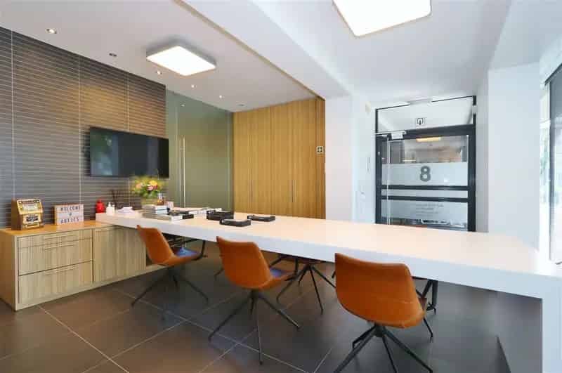 2 Kantoorruimtes te Huur 64m² en 78m²