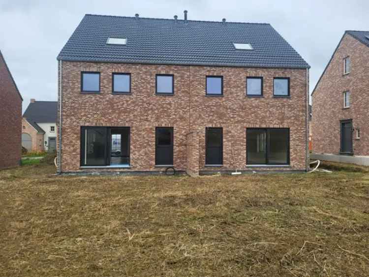 Koop huis Pastorijwoning met 3 slaapkamers