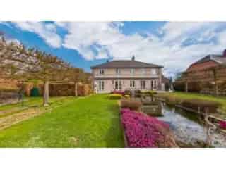 Luxe Villa te Joncret 450m2 5 slaapkamers Grote Garage