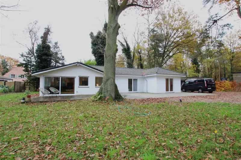 Grond te huur met woning Rustige buurt nabij recreatie