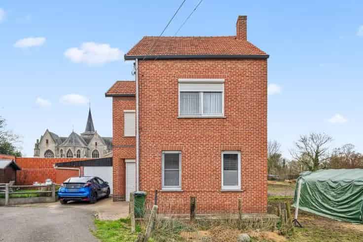 Huis Te Koop Oplinter: Charmante woning met garage en tuin