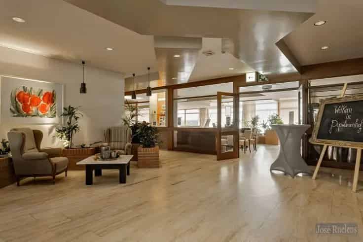 Serviceflat te Koop 1 Slaapkamer Terras