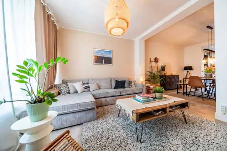 Appartement te Koop Schaarbeek 1 Slaapkamer Terras Bureau