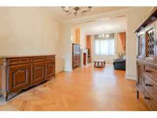 Herenhuis te koop Brussel Jubelpark 6 slaapkamers