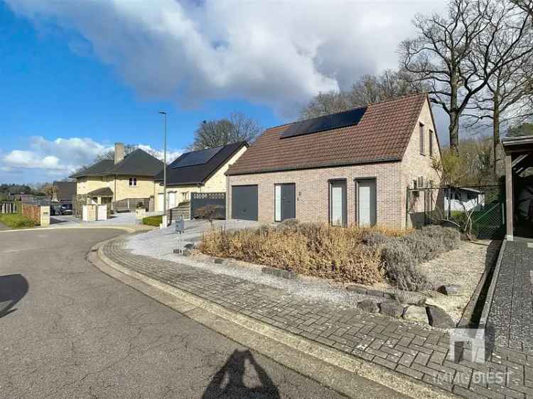 Huis te koop familiewoning met 3 slaapkamers in Molenstede