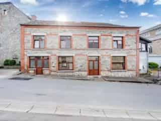 Huis te koop Gedinne - Twee woningen, 3 slaapkamers, garage en bouwgrond