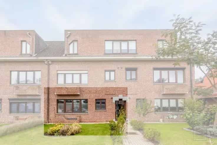 Appartement Te Koop 96m2 2 slaapkamers tuin en garagebox