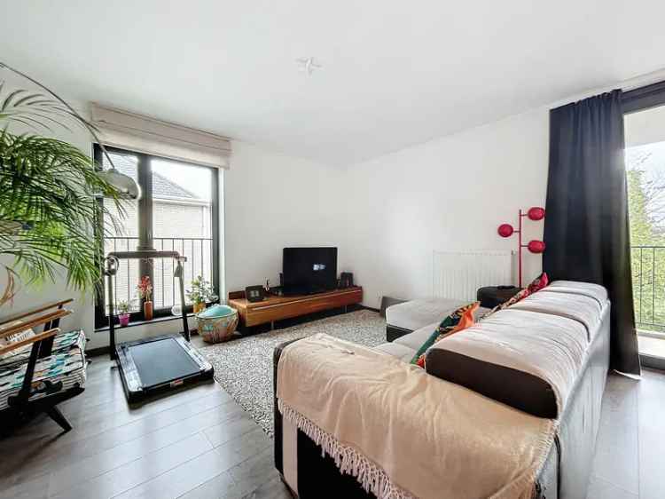 Appartement 95m² te huur 2 slaapkamers terras