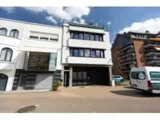 Duplex Penthouse Jambes Maaszicht 3 slaapkamers gerenoveerd