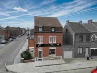 Huis Gemengd Gebruik Sambreville