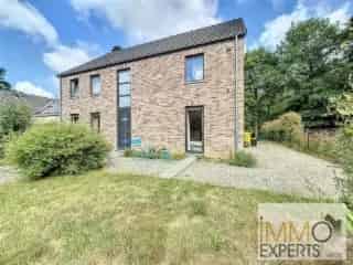 Huis te huur Mont-Saint-Guibert 3 slaapkamers 145m2 tuin