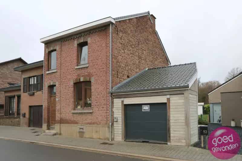 Huis te koop: Gezellige woning met garage en tuin