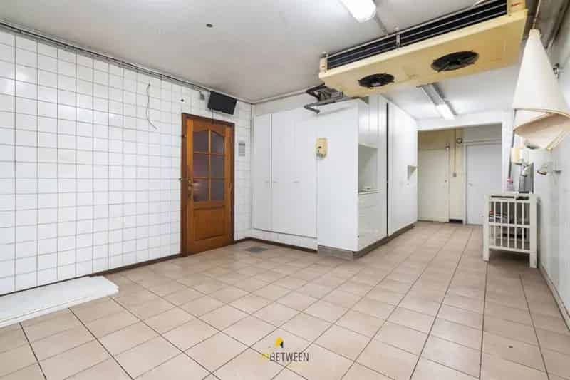 Handelspand te huur Deinze - Winkel met Woning