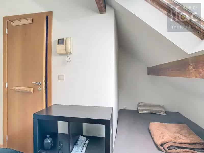 Studio te Huur 18m² 4de Verdieping