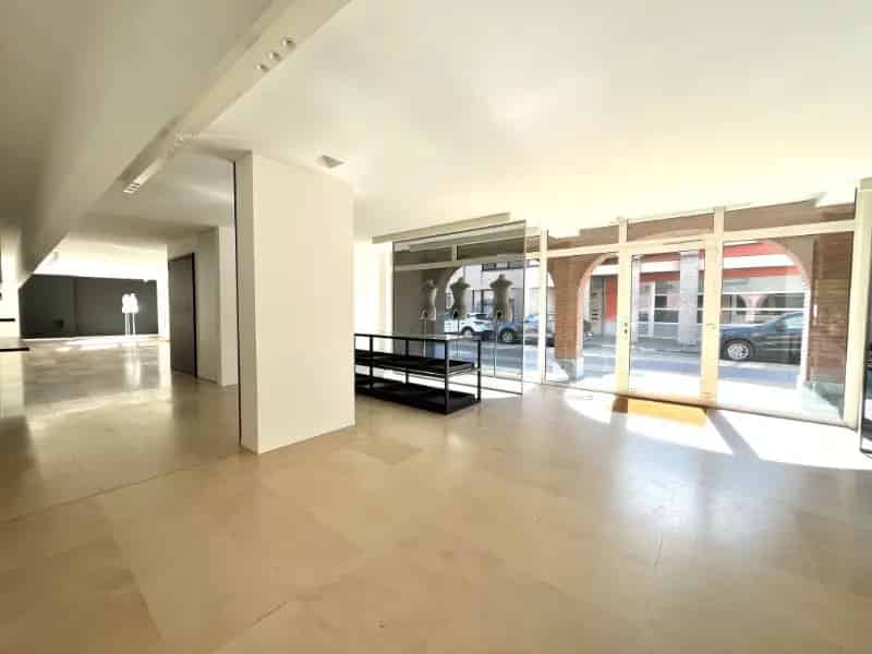 Handelspand te huur Sleidinge 275m²