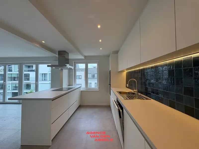 Gerenoveerd appartement 2 slaapkamers Torhout