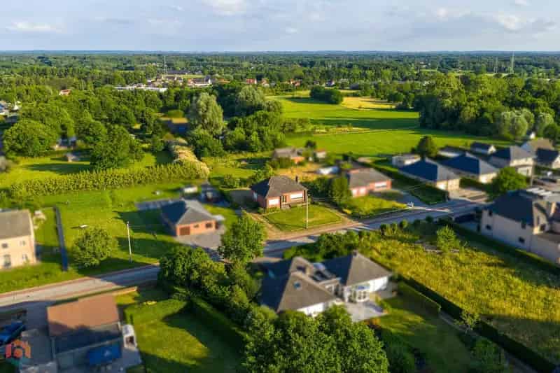 Gezinswoning 2 slaapkamers 4895m2 perceel