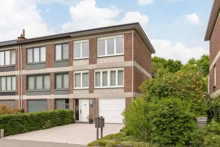 Ruime HOB 3 slaapkamers Garage Tuin Molenveld Edegem