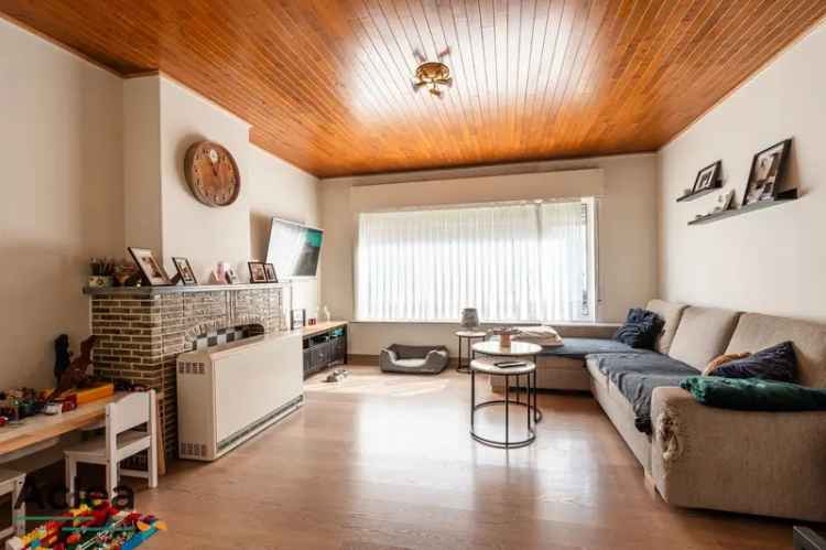 Verzorgde woning 2 slaapkamers en bureauruimte