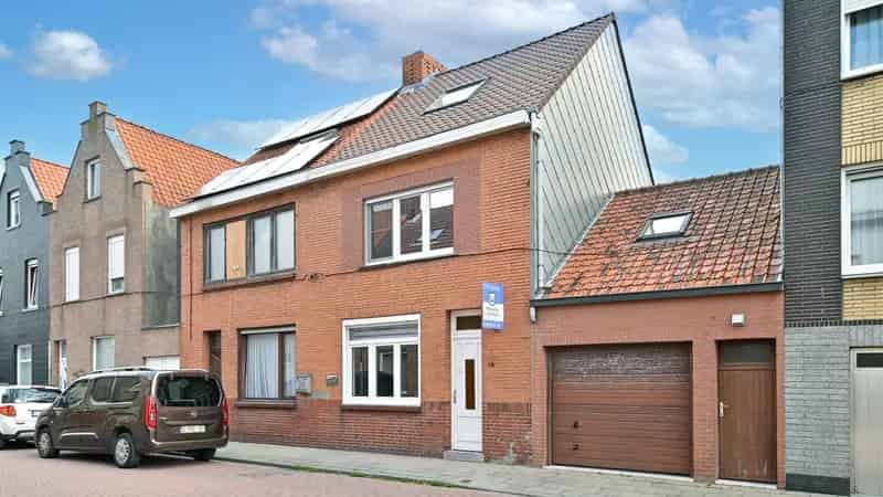 Huis te huur Zeebrugge: 3 slaapkamers, garage en atelier