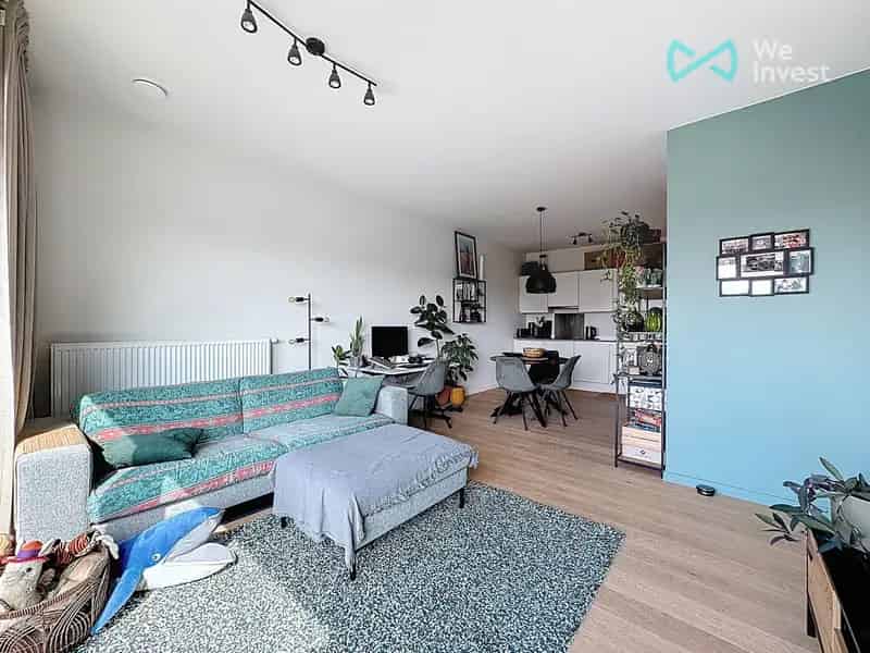 Edegem Appartement te Koop: 1 Slaapkamer, Terras, Autostaanplaats