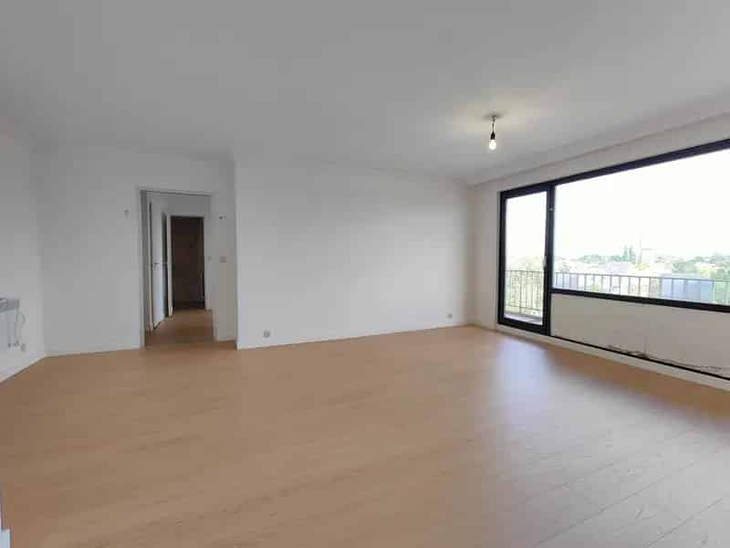 Te Huur: Appartement 2 Slaapkamers Centrum Roeselare