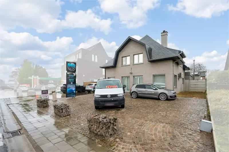 Huis te koop Geraardsbergen: 3 slaapkamers, bedrijfsgebouw 450m²