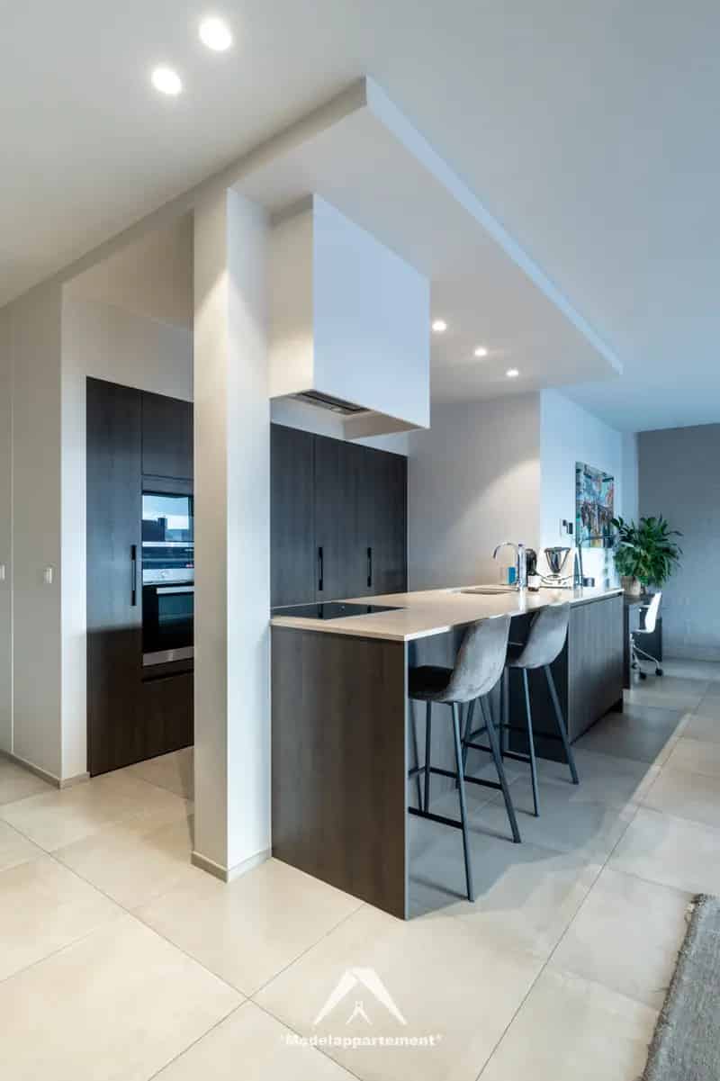 Appartement 152m2 te huur 3 slaapkamers ruim terras