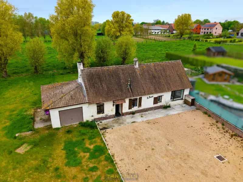 Halfopen hoevewoning te Wodecq: Landelijk wonen nabij het centrum