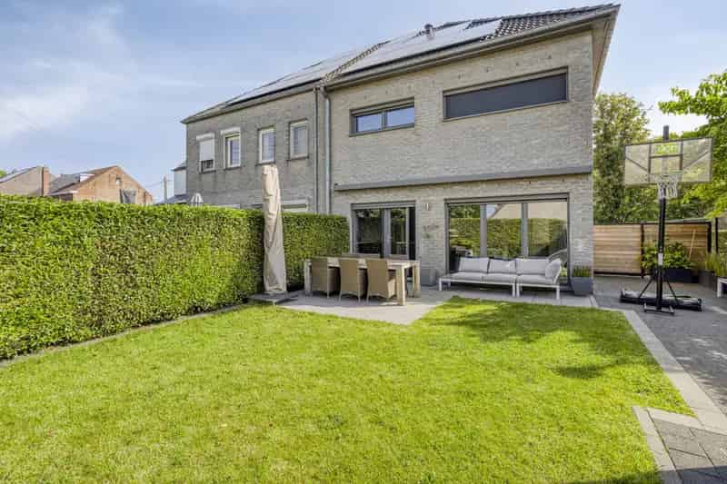 Hedendaagse Passiefwoning te Koop Nabij Herent
