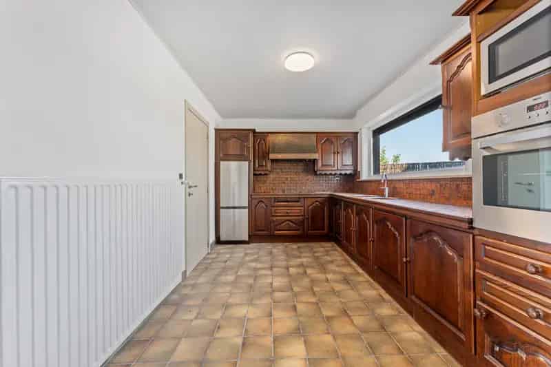Huis te huur Rumbeke 4 slaapkamers 228m²
