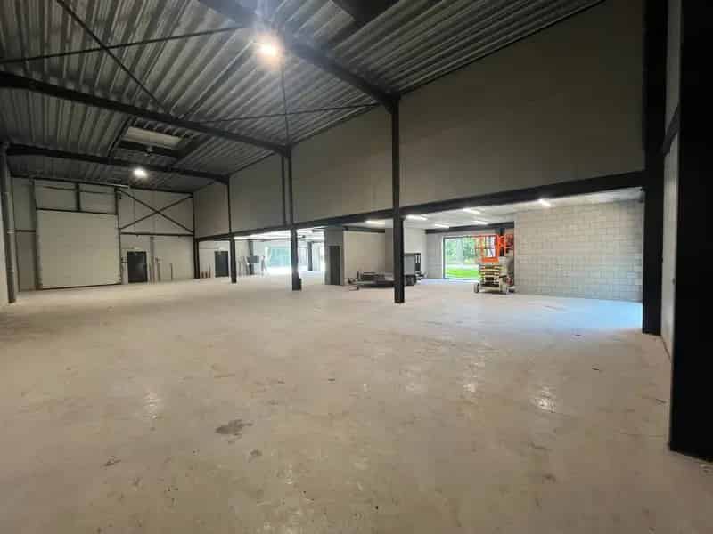Showroom Kantoren te Huur