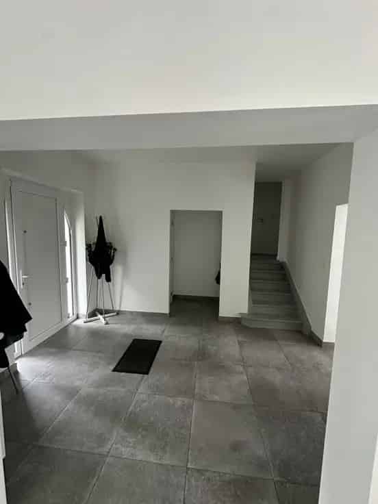 Moderne Gerenoveerde Villa te Koop