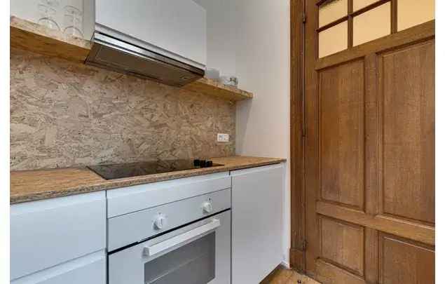 Huur 1 slaapkamer appartement van 45 m² in Brussels