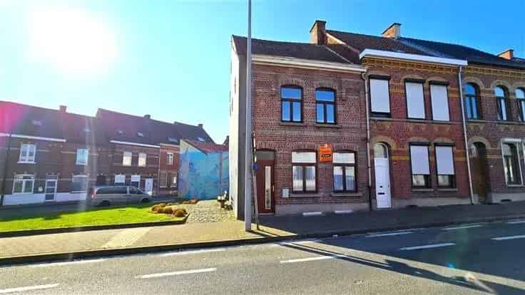 Gerenoveerde woning te Ronse met garage 3 slaapkamers