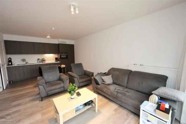 Te koop appartement in Oostende met recente serviceflat nabij zeedijk