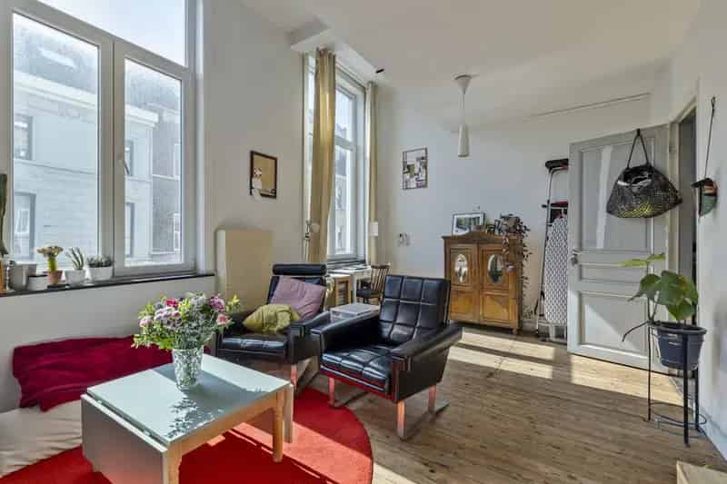 Huis te koop Gent: woning en handelspand te renoveren