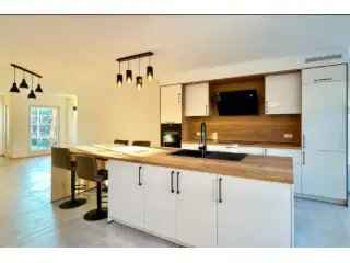 Duplex Appartement te Huur - Volledig Gerenoveerd