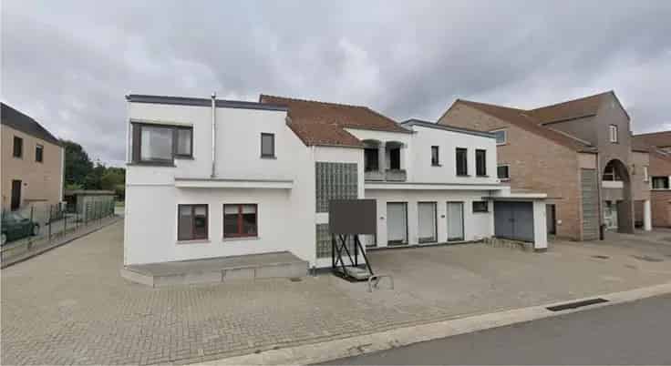 Appartementsblok Oudsbergen 12 Eenheden Te Koop