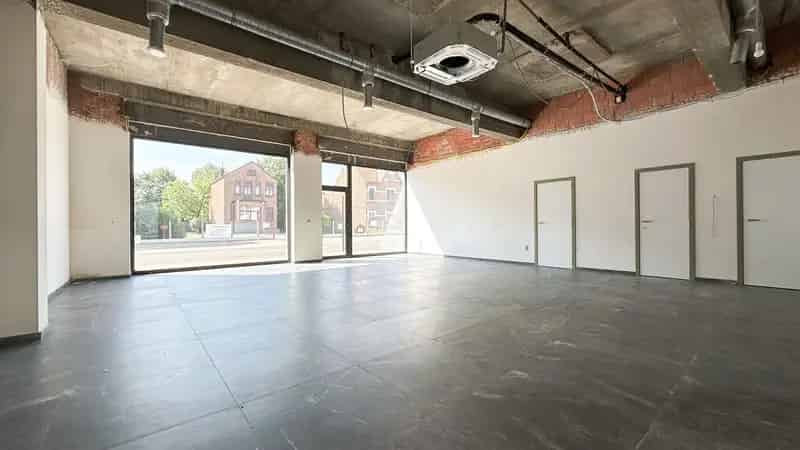 Handelspand 90m² te Heppen met Parkeerplaats