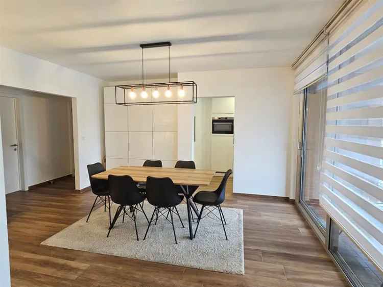 Appartement te huur Genk 3 slaapkamers parking